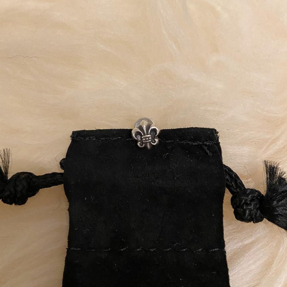 Chrome Hearts cut out BS fleur stud earring